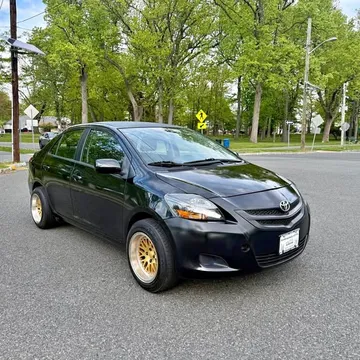 2010 Toyota Yaris LE Hatchback