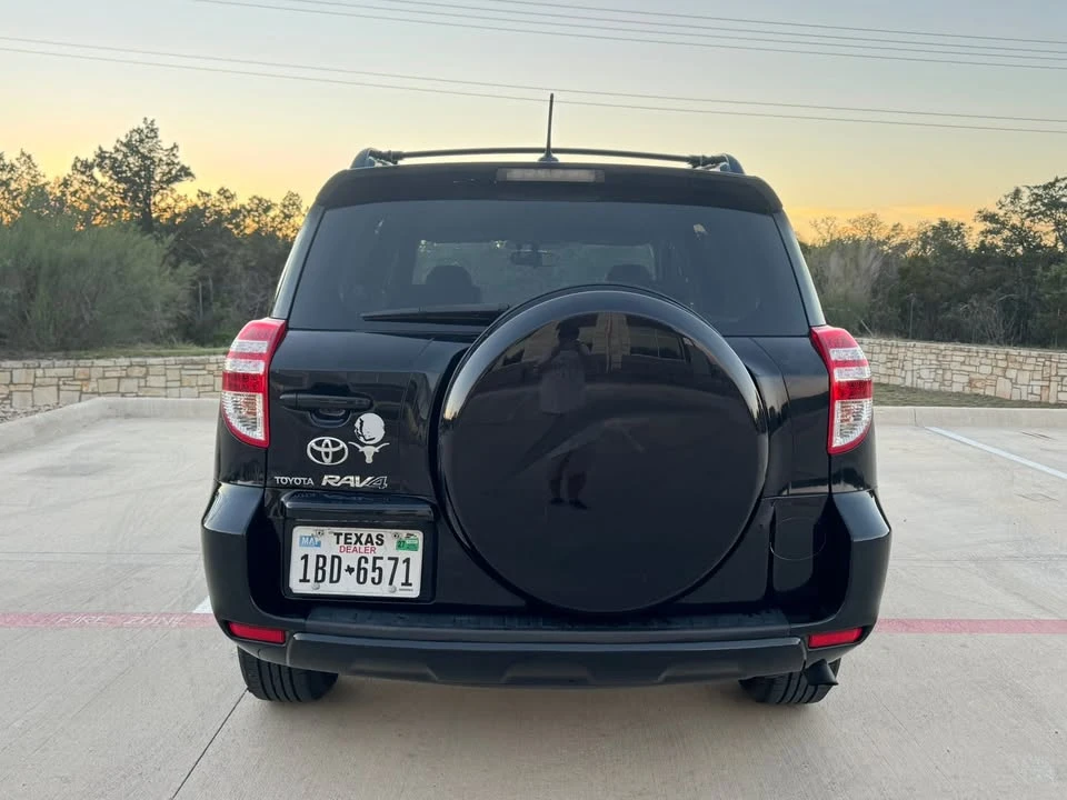2010 Toyota RAV4 3rd Gen - Image 5 of 20