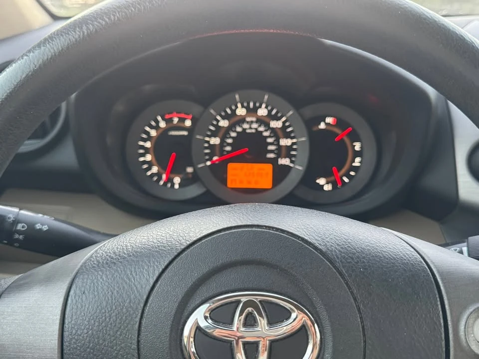 2010 Toyota RAV4 3rd Gen - Image 9 of 20