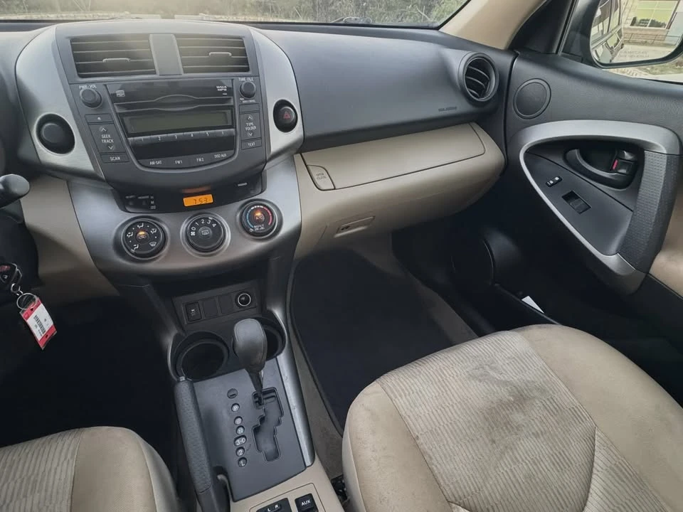 2010 Toyota RAV4 3rd Gen - Image 10 of 20