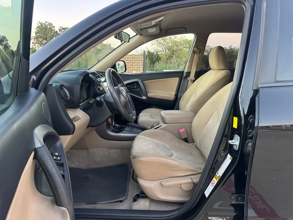 2010 Toyota RAV4 3rd Gen - Image 16 of 20