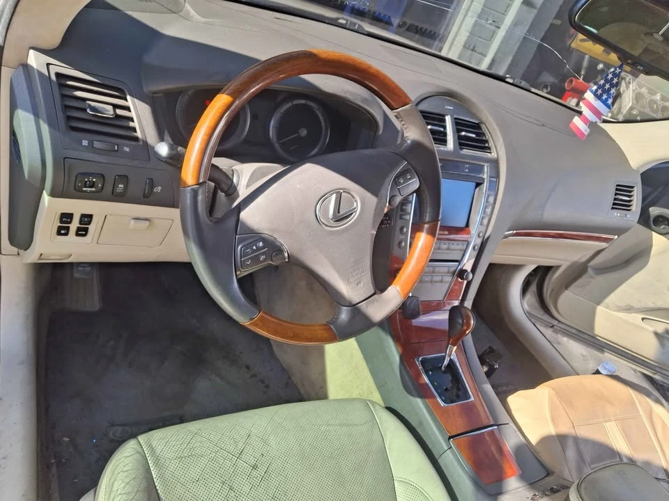 2010 Toyota Avalon 3rd Gen - Image 7 of 8