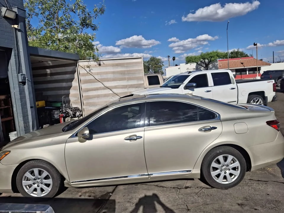 2010 Toyota Avalon 3rd Gen - Image 4 of 8