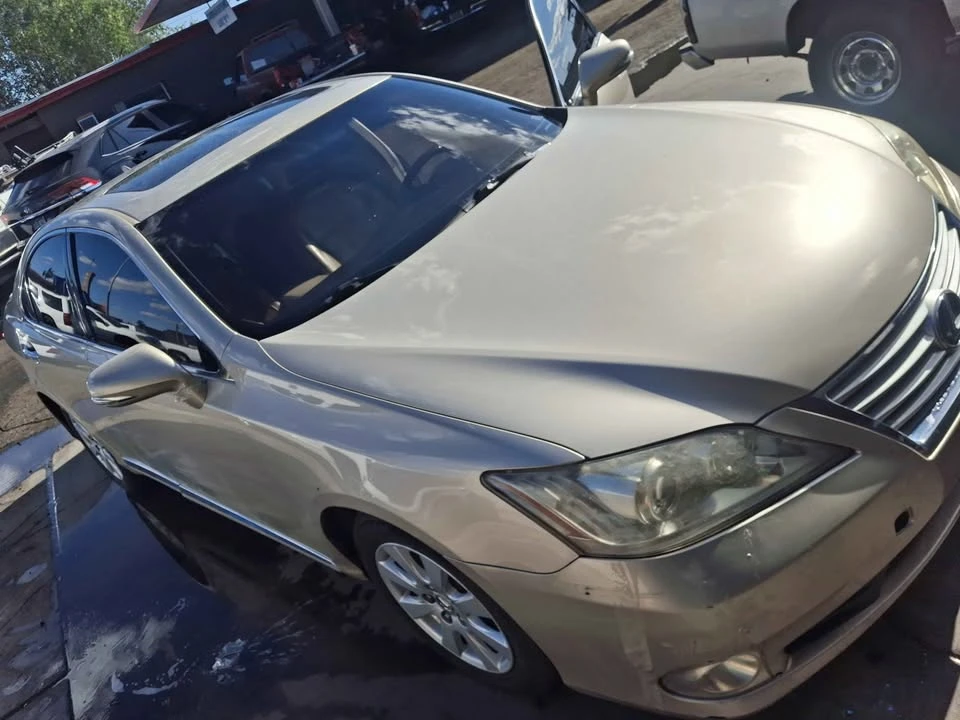 2010 Toyota Avalon 3rd Gen - Image 2 of 8