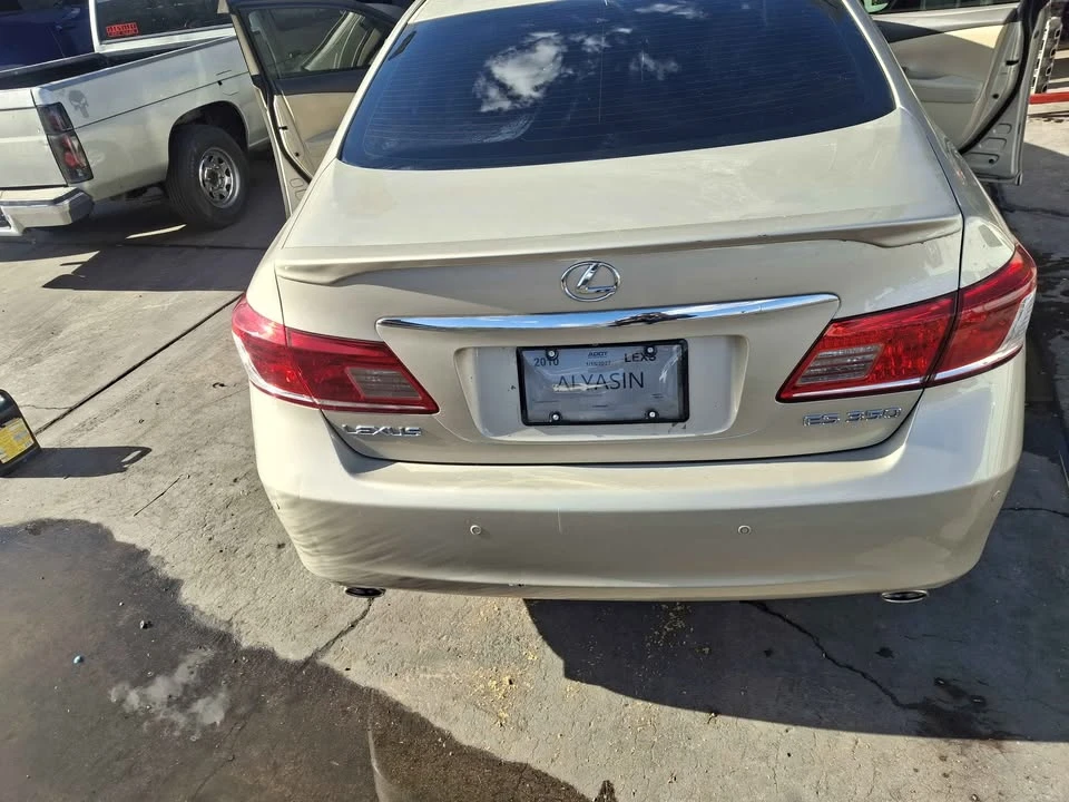 2010 Toyota Avalon 3rd Gen - Image 6 of 8