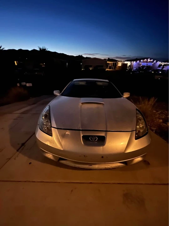 2010 Toyota Celica - Image 2 of 6