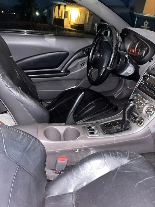 2010 Toyota Celica - Image 4 of 6