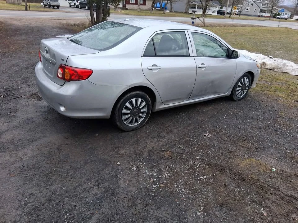 2010 Toyota Celica - Image 7 of 7