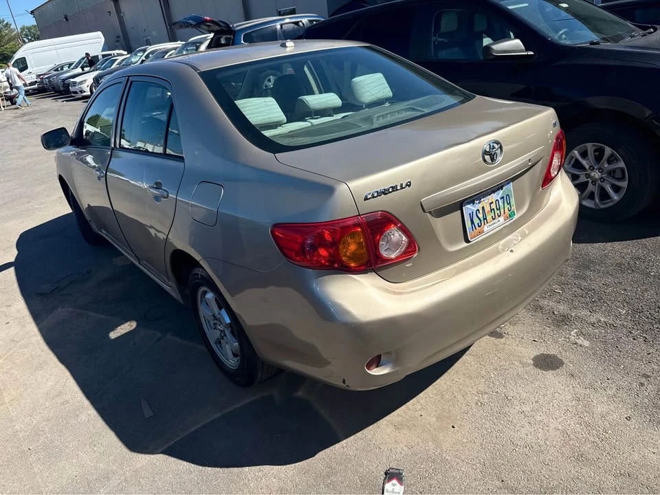 2010 Toyota Corolla 10th Gen - Image 2 of 6