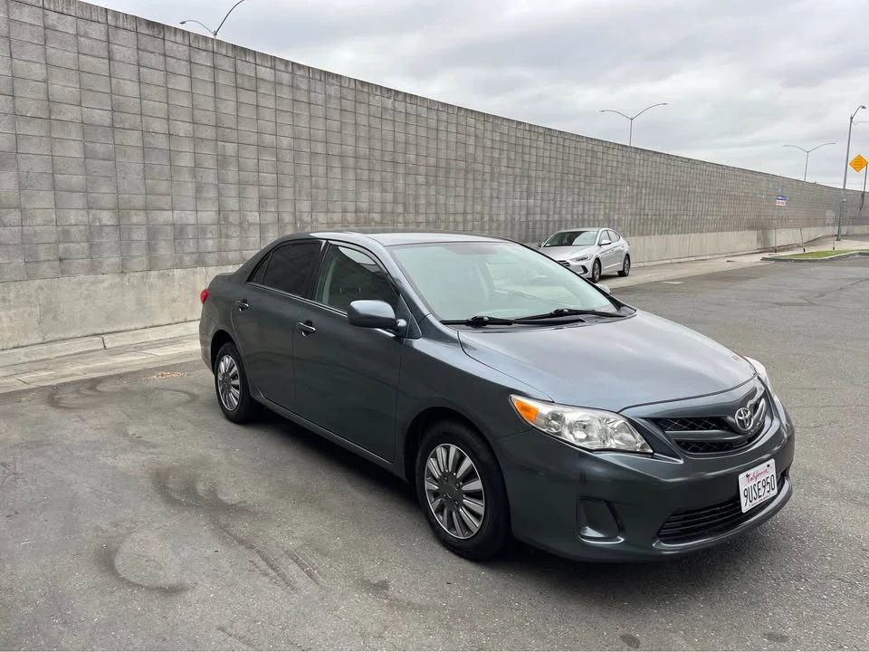 2010 Toyota Corolla 10th Gen - Image 5 of 13