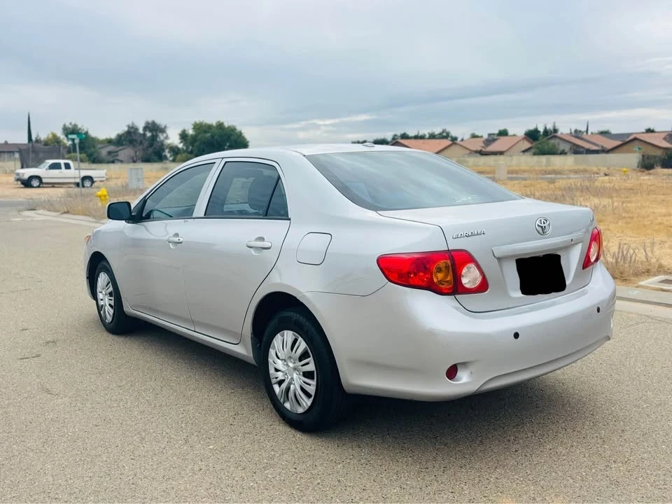 2010 Toyota Corolla 10th Gen - Image 7 of 17