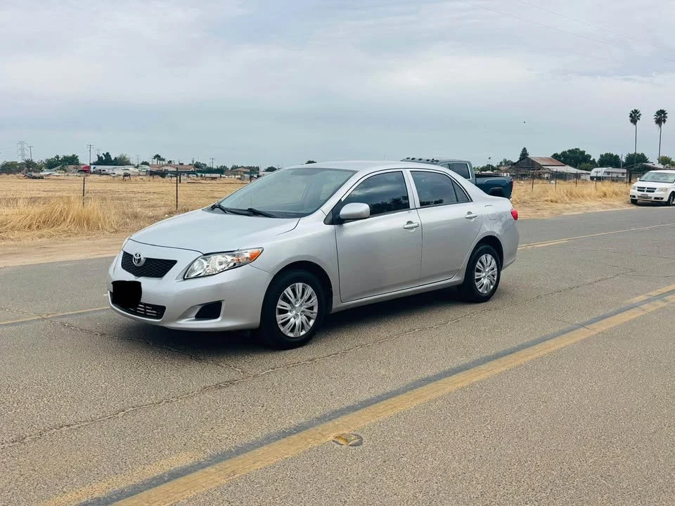 2010 Toyota Corolla 10th Gen - Image 4 of 12