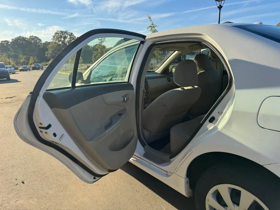 2010 Toyota Corolla 10th Gen - Image 10 of 20