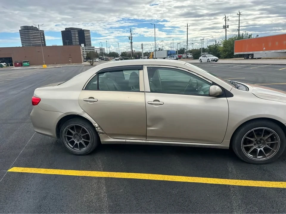 2010 Toyota Corolla 10th Gen - Image 3 of 4