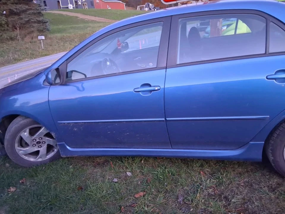 2010 Toyota Corolla 10th Gen - Image 2 of 3