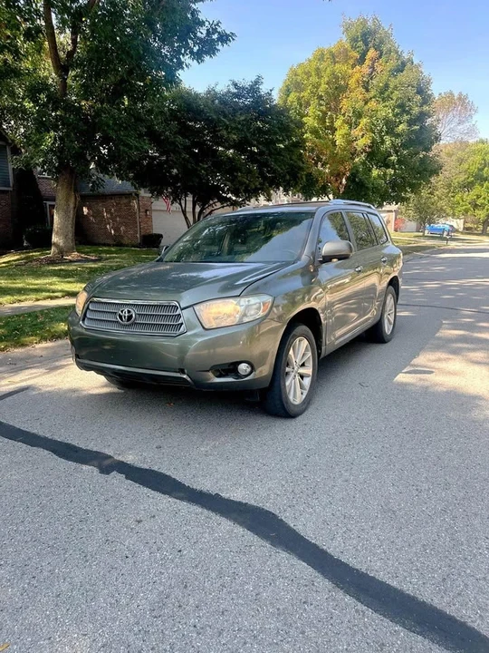2010 Toyota Highlander - Image 9 of 20