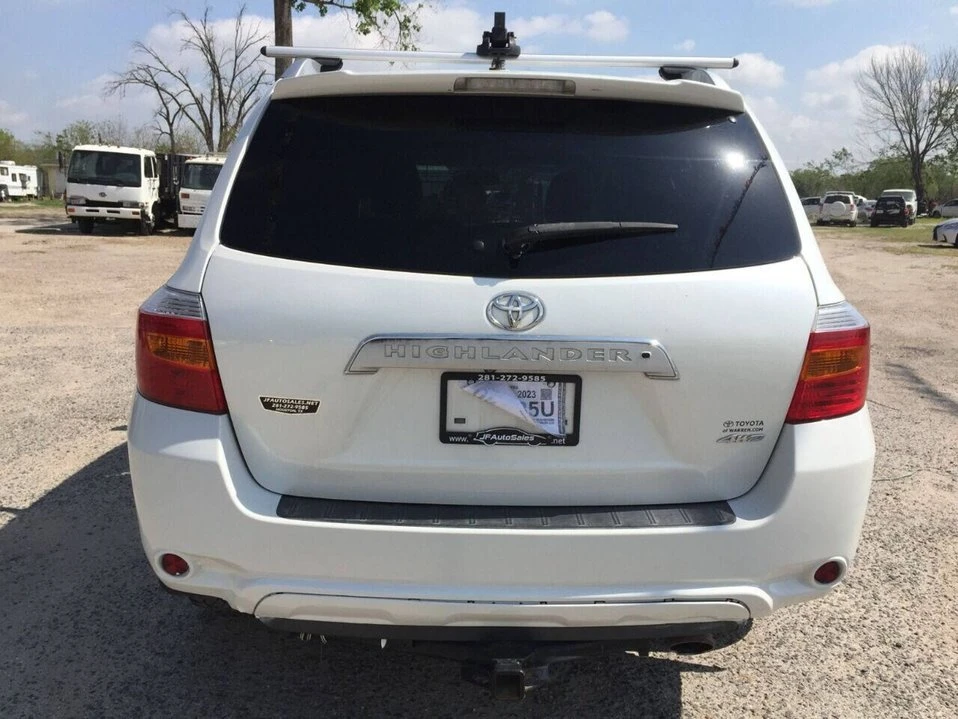 2010 Toyota Highlander - Image 3 of 10