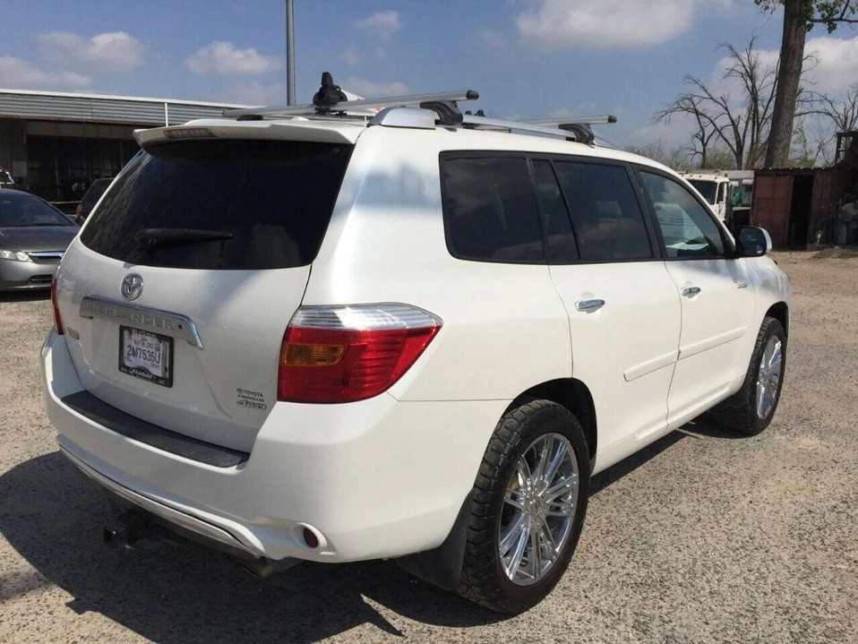 2010 Toyota Highlander - Image 4 of 10