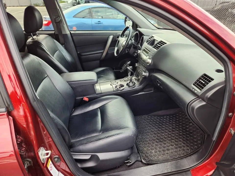 2010 Toyota Highlander - Image 4 of 10