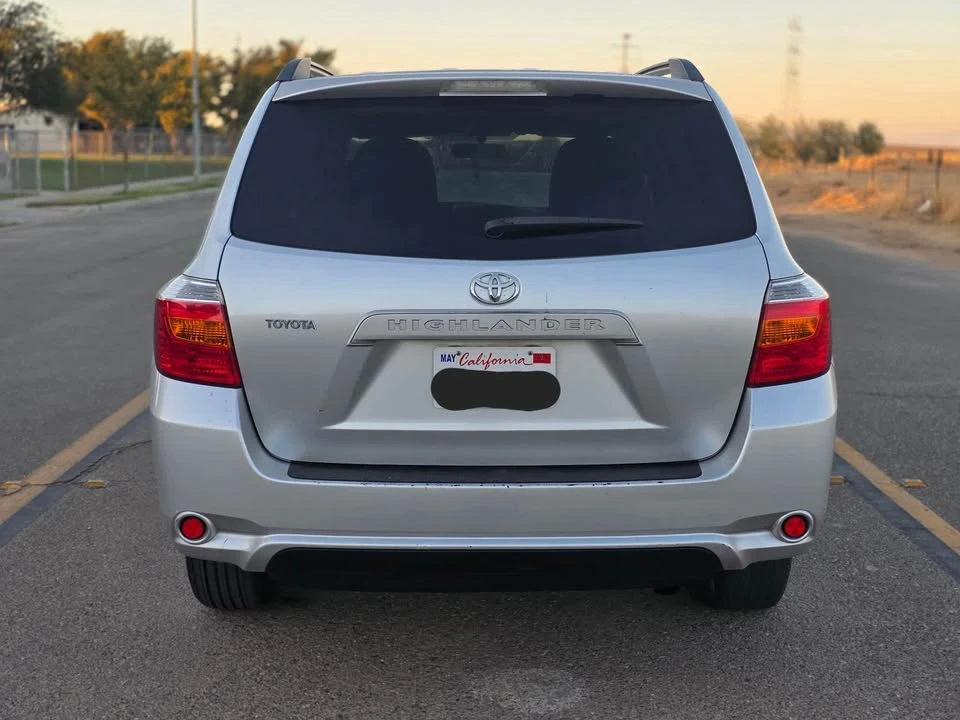 2010 Toyota Highlander - Image 6 of 19