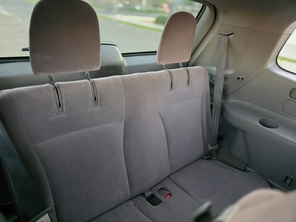 2010 Toyota Highlander - Image 19 of 19