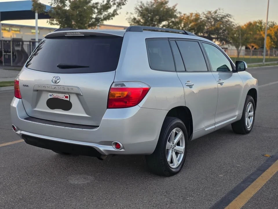 2010 Toyota Highlander - Image 4 of 19