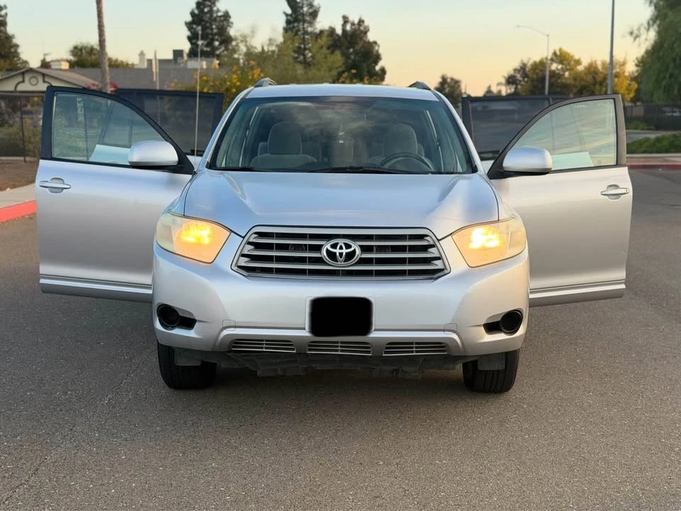 2010 Toyota Highlander - Image 5 of 13