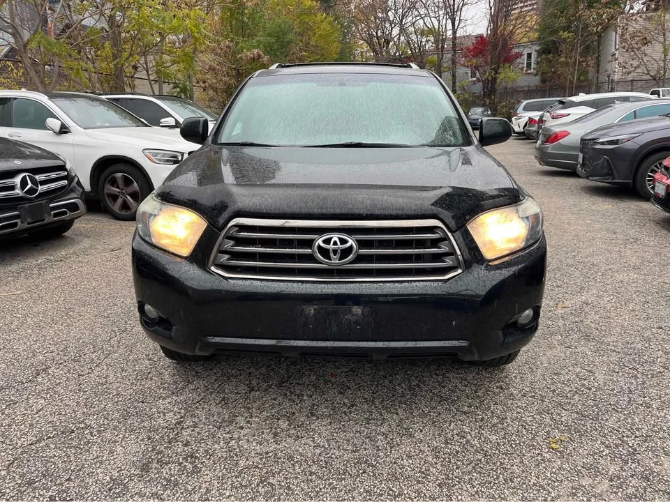 2010 Toyota Highlander - Image 2 of 12