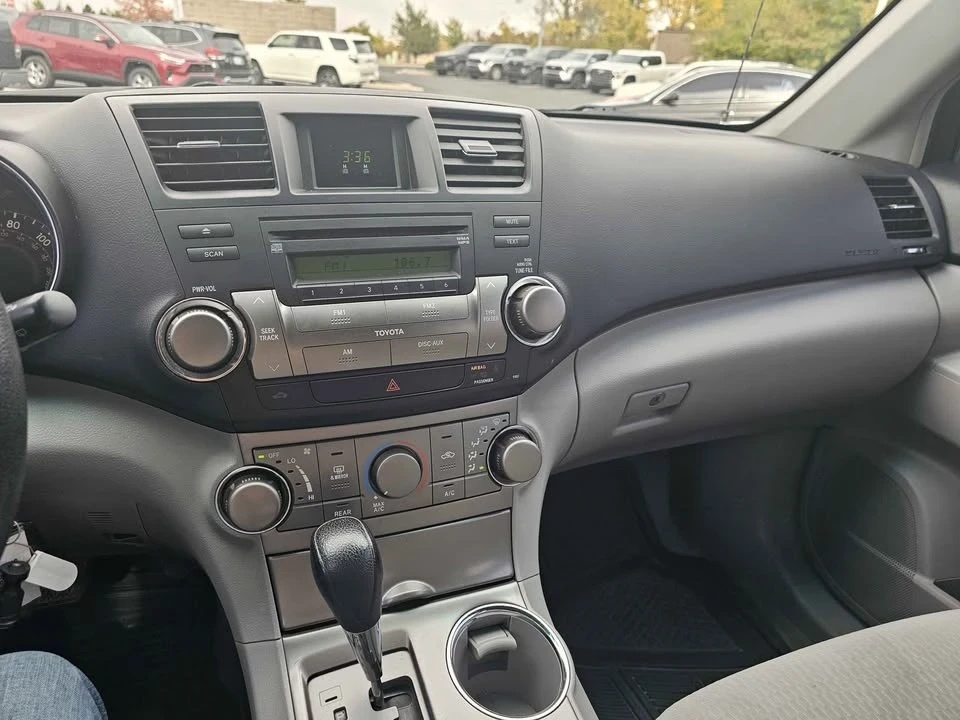 2010 Toyota Highlander - Image 6 of 7