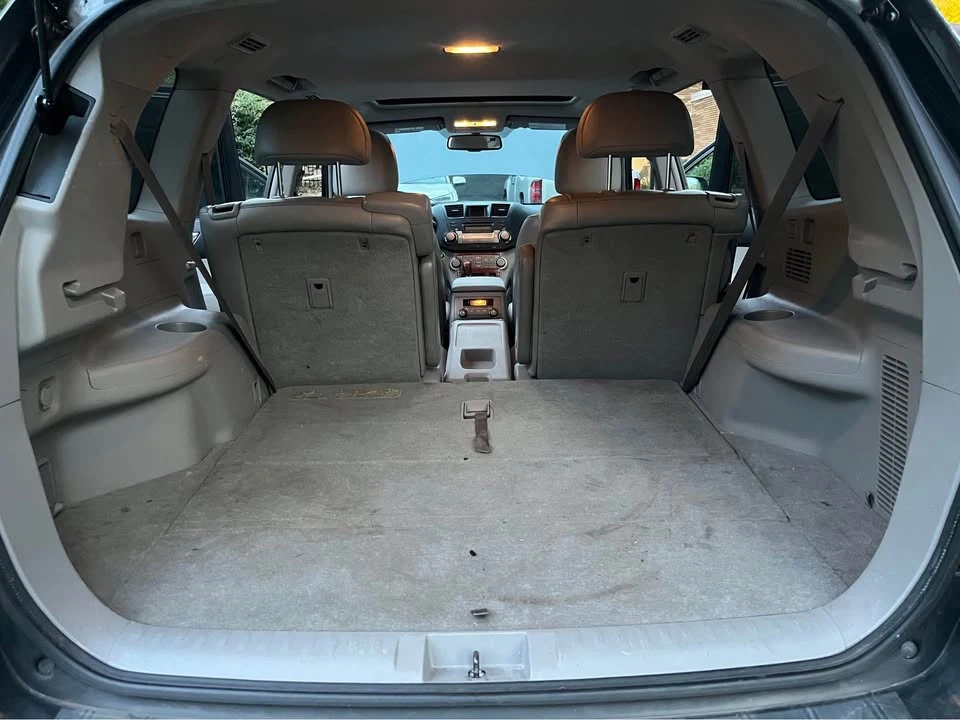 2010 Toyota Highlander - Image 11 of 11