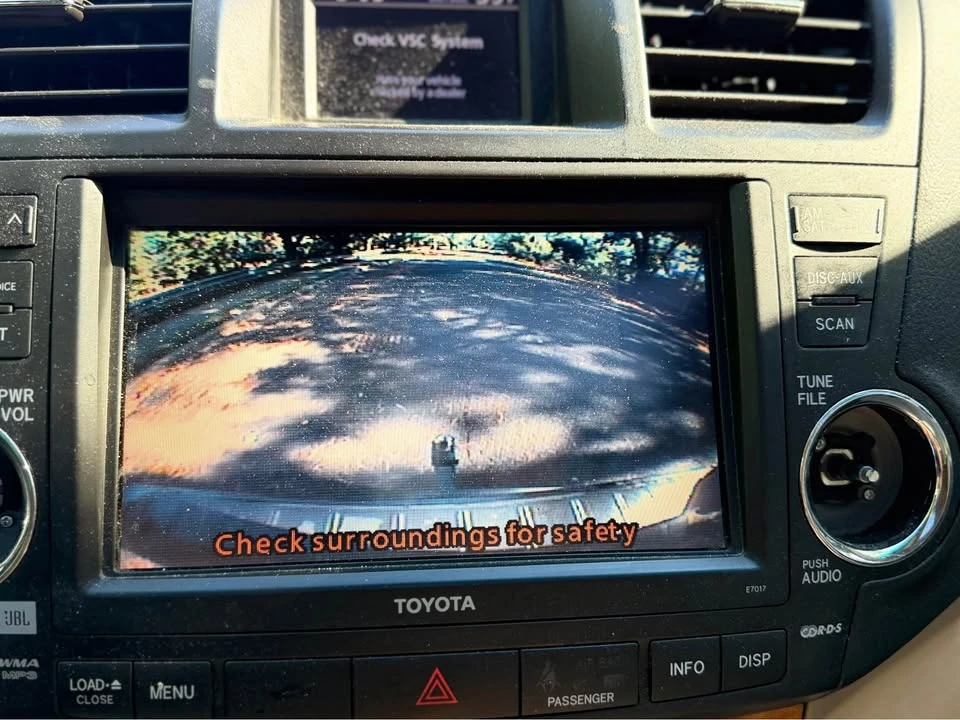 2010 Toyota Highlander - Image 10 of 10