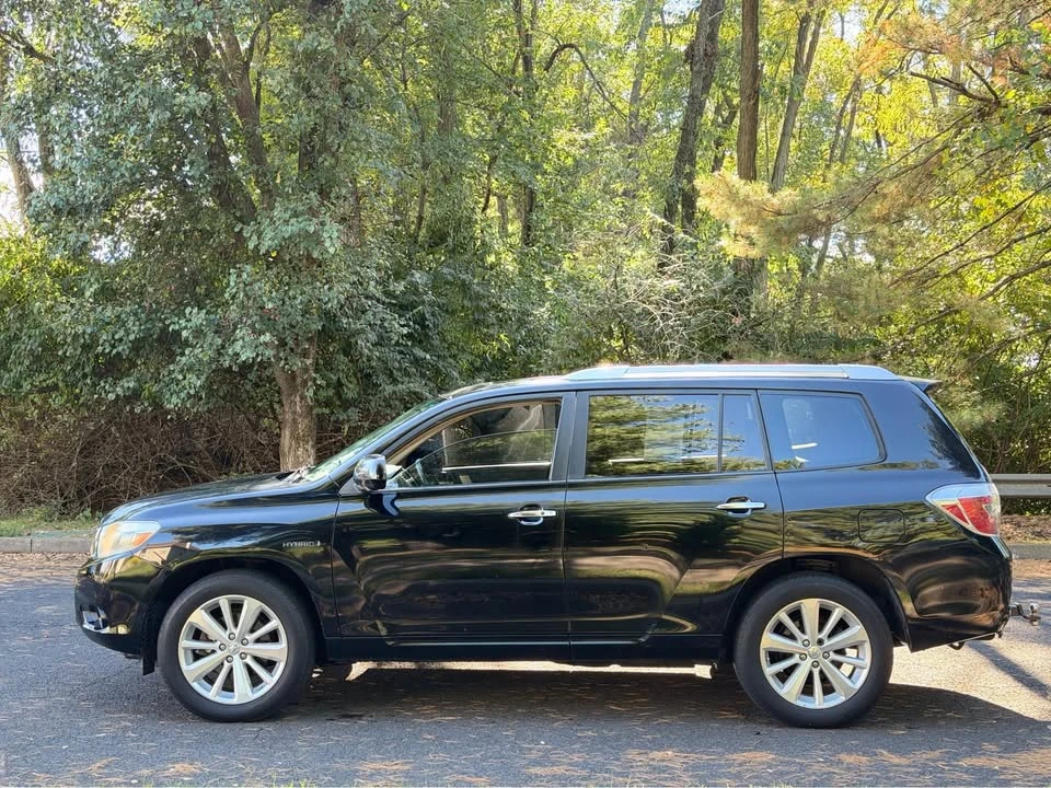 2010 Toyota Highlander - Image 3 of 10