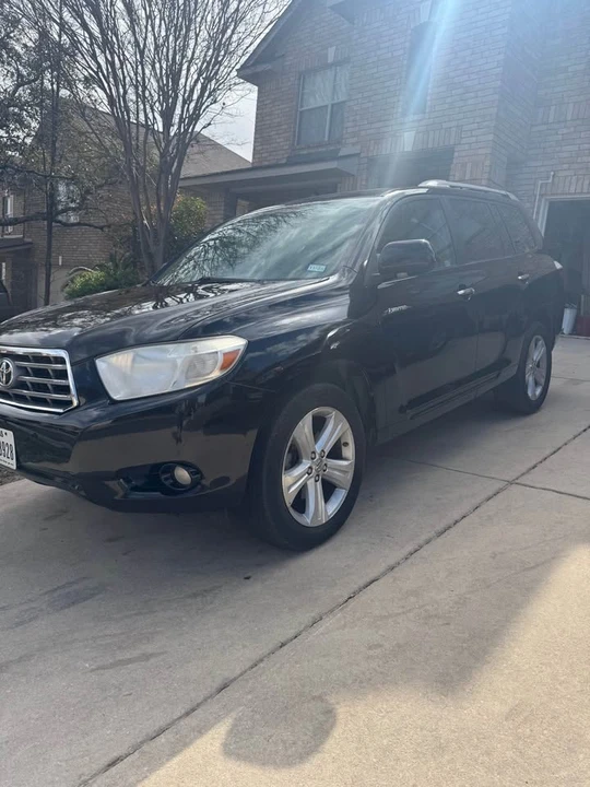 2010 Toyota Highlander - Image 2 of 6