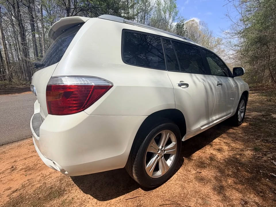2010 Toyota Highlander - Image 7 of 20