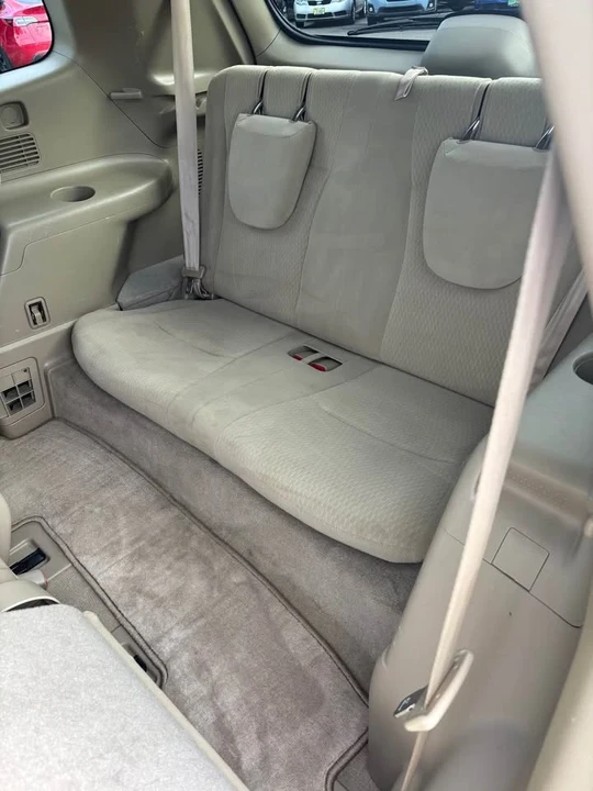 2010 Toyota Highlander - Image 9 of 13