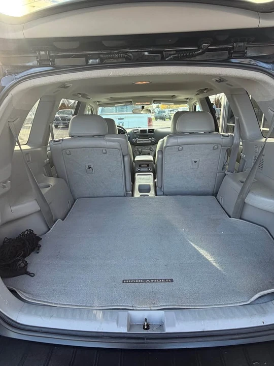 2010 Toyota Highlander - Image 6 of 10
