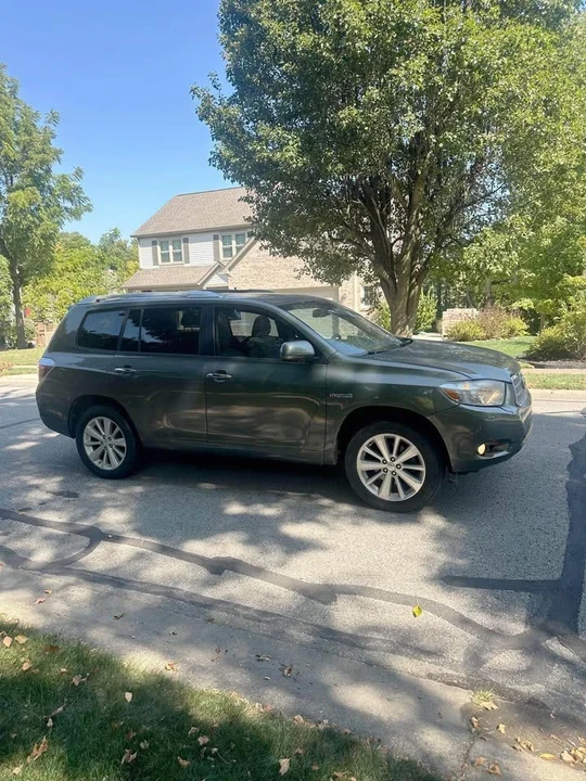 2010 Toyota Highlander - Image 4 of 17