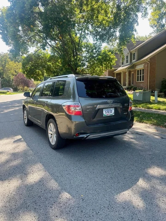 2010 Toyota Highlander - Image 5 of 17