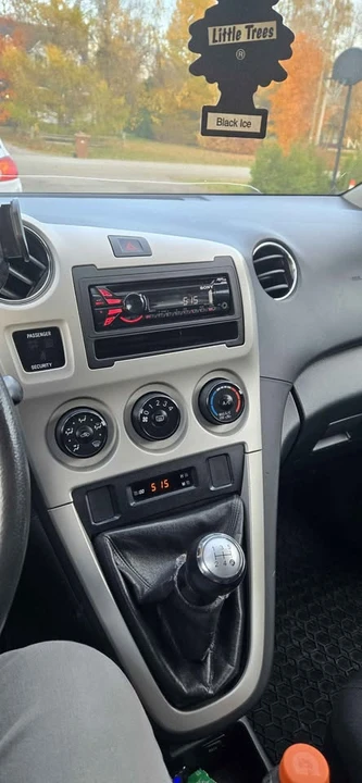 2010 Toyota Matrix 2nd Gen - Image 5 of 9