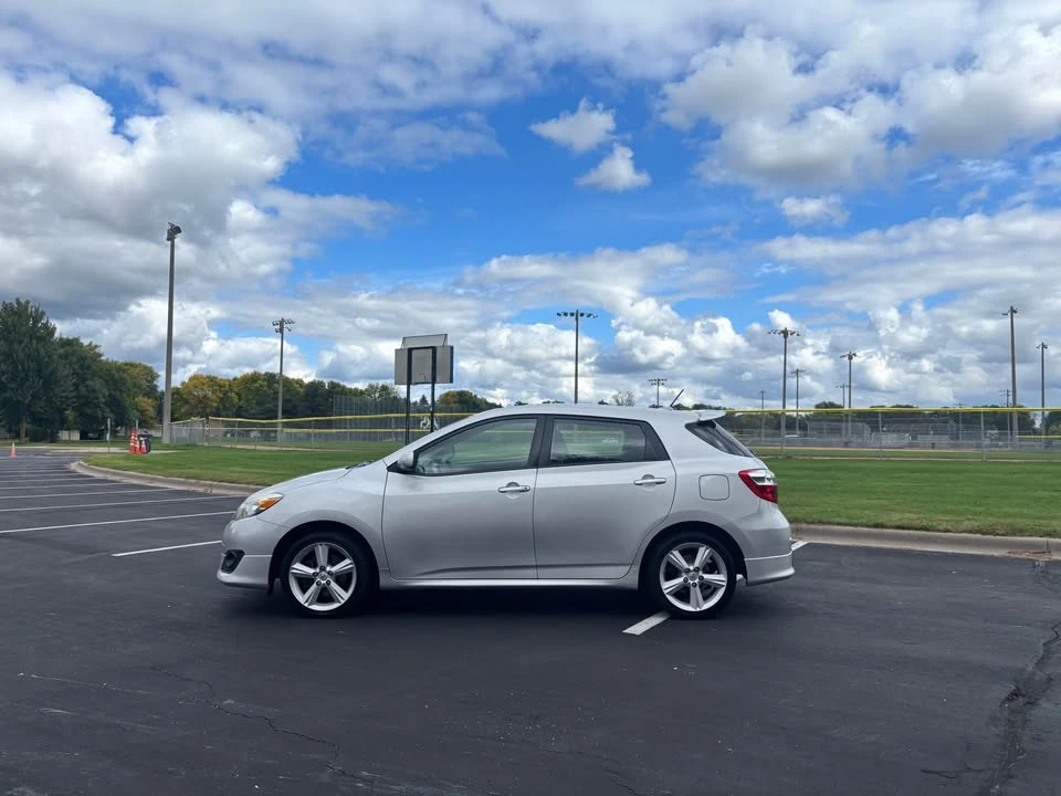 2010 Toyota Matrix 2nd Gen - Image 3 of 17