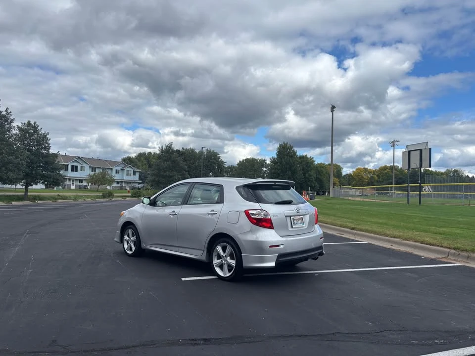 2010 Toyota Matrix 2nd Gen - Image 5 of 17