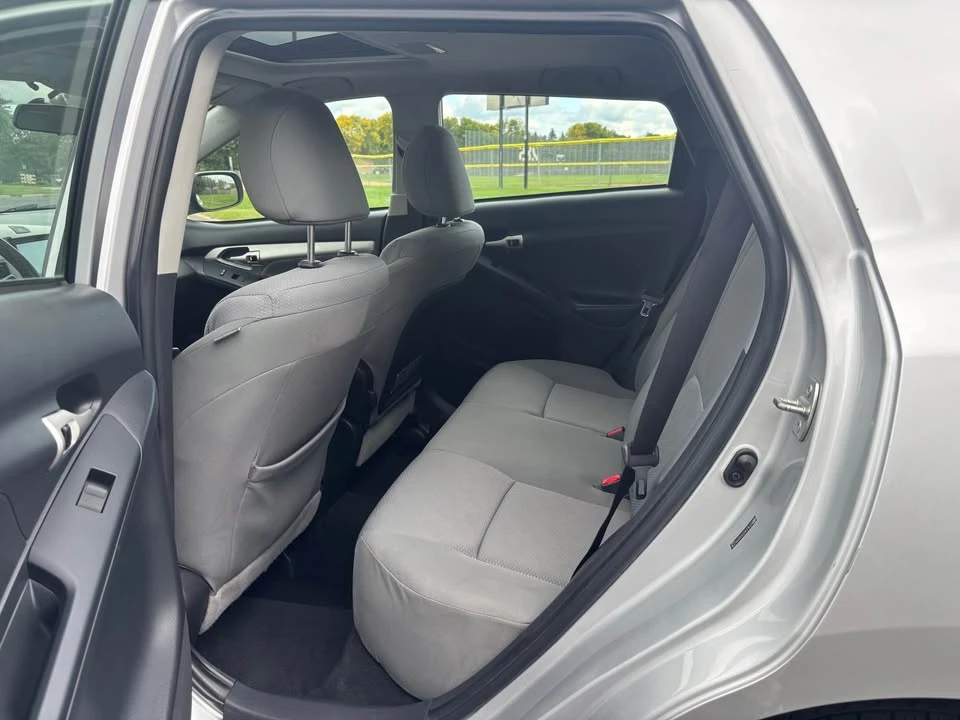 2010 Toyota Matrix 2nd Gen - Image 14 of 17