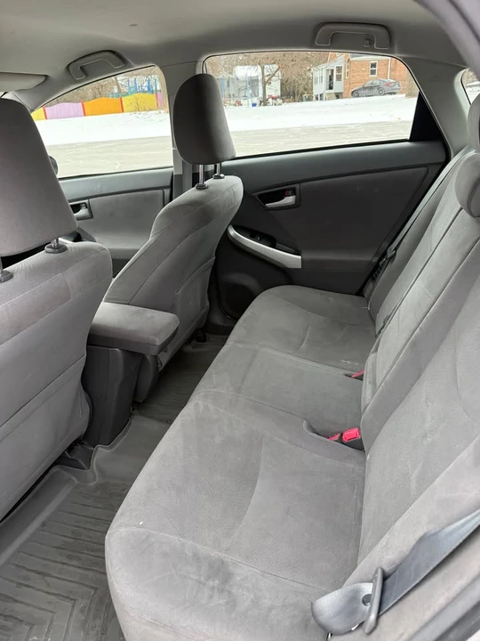 2010 Toyota Prius 3rd Gen - Image 6 of 20