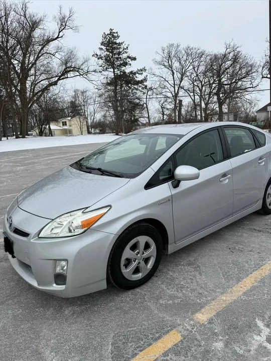 2010 Toyota Prius 3rd Gen - Image 3 of 20