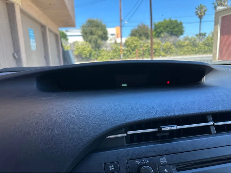 2010 Toyota Prius 3rd Gen - Image 11 of 11