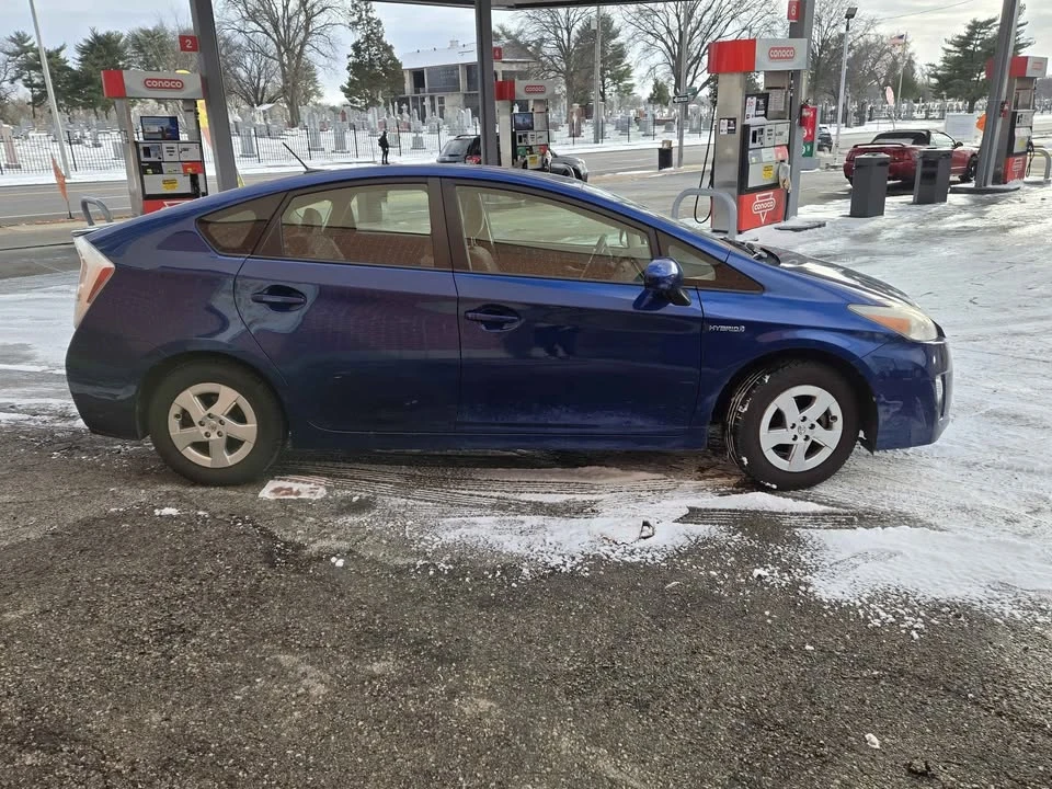 2010 Toyota Prius 3rd Gen - Image 7 of 18