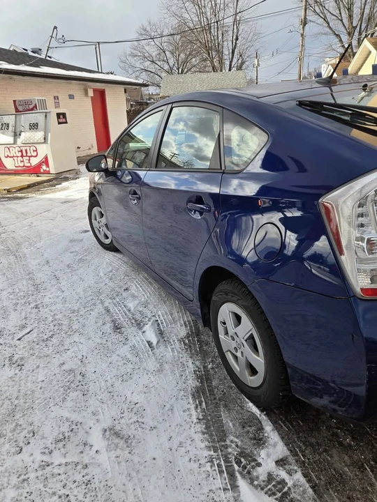 2010 Toyota Prius 3rd Gen - Image 10 of 18