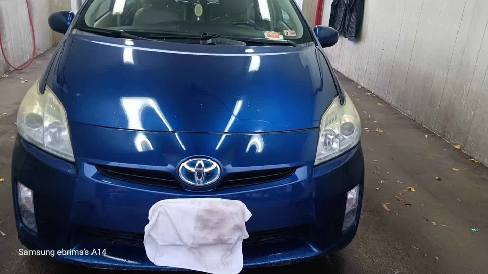 2010 Toyota Prius 3rd Gen - Image 15 of 15