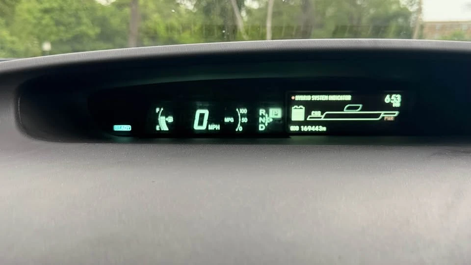 2010 Toyota Prius 3rd Gen - Image 14 of 20