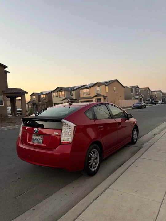 2010 Toyota Prius 3rd Gen - Image 8 of 8